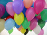Balões decorando festas