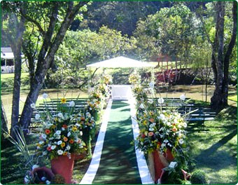 Casamento, cerimônia ao ar livre.