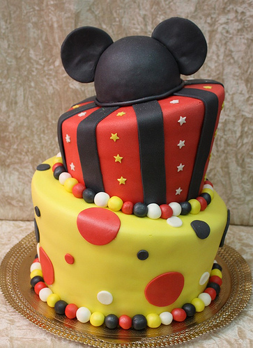 Festa infantil, bolo Mickey Mouse.