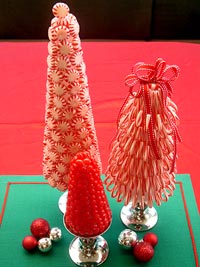Natal, decorando com cone de isopor.