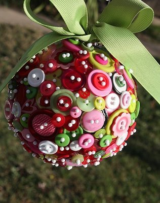 Bolas de natal com botões , tutorial.