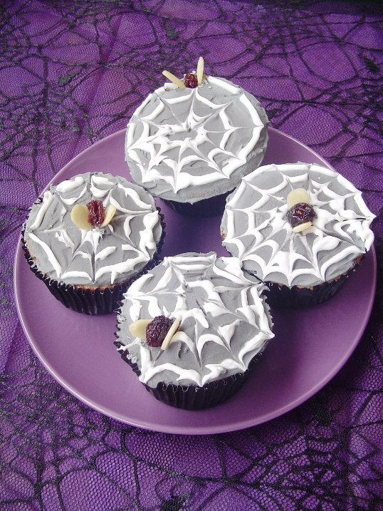 Cupcake mal- mal assombrado para o Halloween.