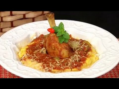 Servindo 50 pessoas com frango e polenta