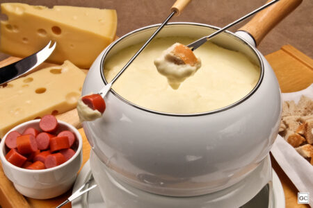 Receita de fondue de queijo para 4 pessoas