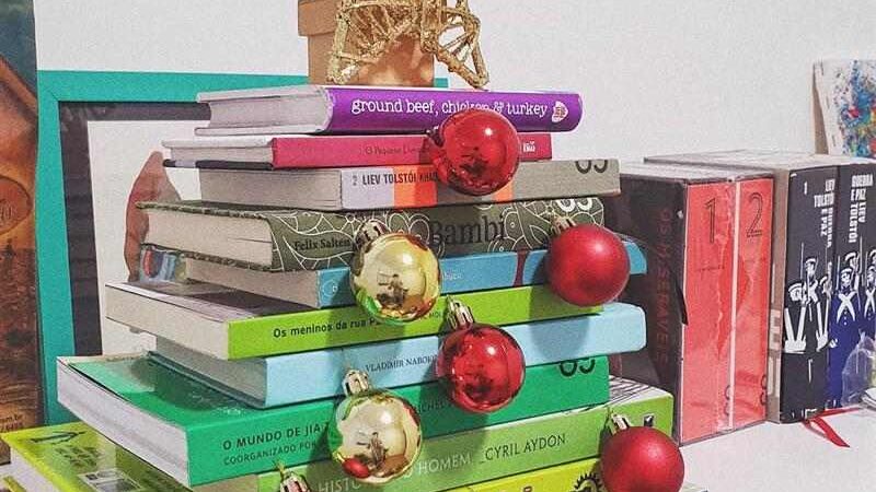 Árvores natalinas com livros